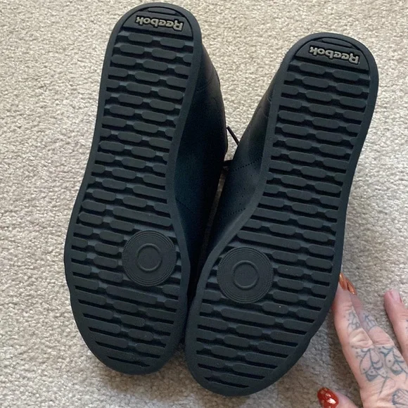 Reebok sneakers - Picture 3 of 4